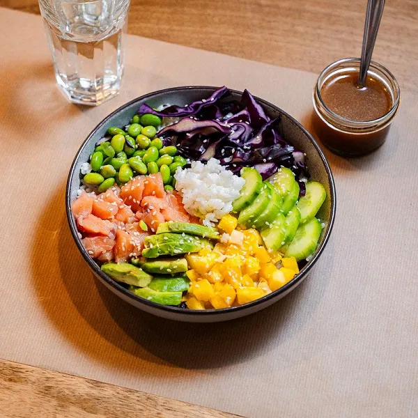 poke bowl saumon